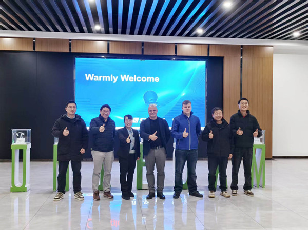 Matagumpay na Nakumpleto ang Pag-audit ng Pabrika ng Customer sa UK, Sumang-ayon ang Eksklusibong Pag-customize ng Produkto